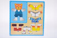 UKŁADANKA DREWNIANA UBIERANKA 8EL 30X30 MC 4888