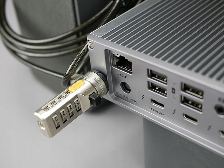 CalDigit TS4 Thunderbolt Station 4 Stacja Dokująca zdjęcie 2