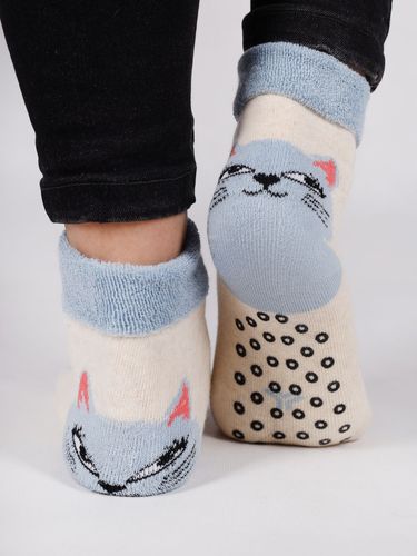 Skarpety dziewczęce frotte kolorowe z ABS kotki 3PAK 23-26 YOCLUB na Arena.pl