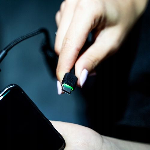Ładowarka GaN 65W + kabel USB - USB-C LED 1,2m na Arena.pl
