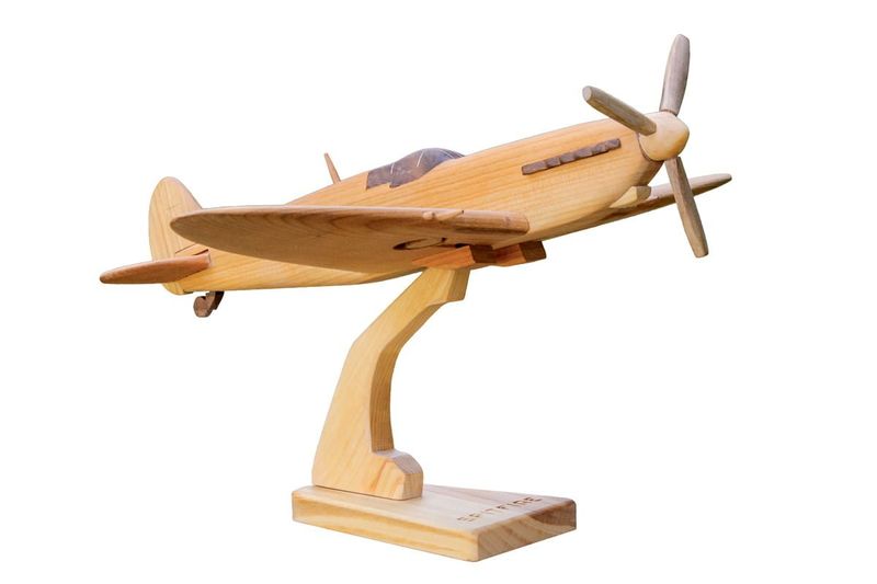 Duży model samolotu "Supermarine Spitfire" zdjęcie 1