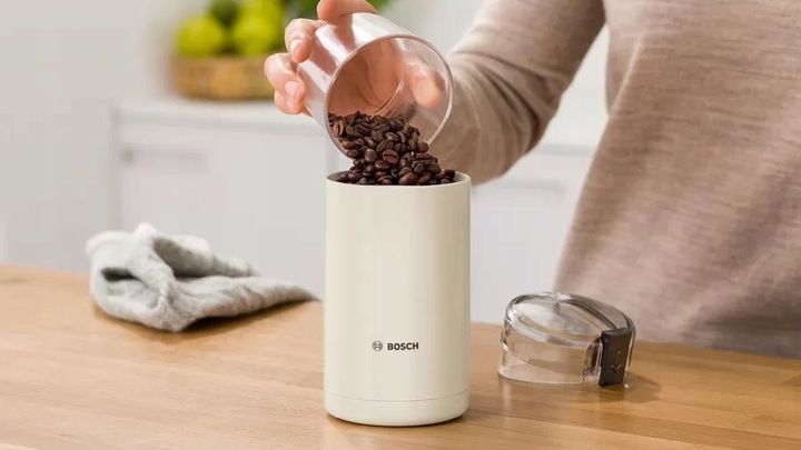 BOSCH MŁYNEK ELEKTRYCZNY DO KAWY KREMOWY TSM6A017C zdjęcie 10