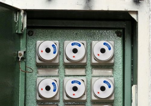 BEZPIECZNIK AUTOMATYCZNY WKRĘCANY KOREK 20A E27 1P IP20 50-60Hz na Arena.pl