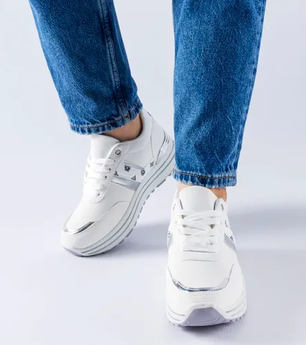 Białe sneakersy na platformie Provinciale 41 na Arena.pl