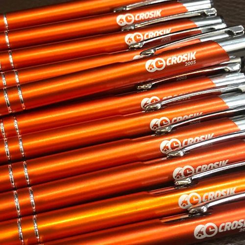 Pomarańczowy długopis metalowy COSMO z Twoim grawerem - 100 szt. na Arena.pl