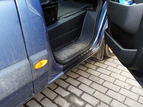 Listwy Nakładki progowe na progi RENAULT MASTER II na Arena.pl