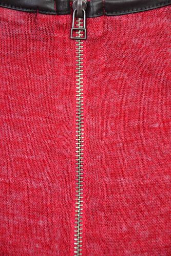 Bordowa Luźna Bluzka Zip - 40 / L na Arena.pl