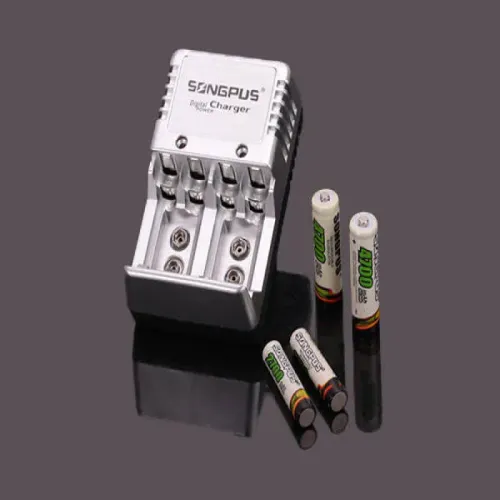 Ładowarka do akumulatorków aaa aa 9v baterii typu Ni-Mh oraz Ni-Cd na Arena.pl