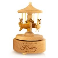 Pamiątka Chrztu Świętego GRAWER drewniana pozytywka KARUZELA