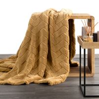 Koc mikroflano z tłoczeniem w formie jodełki CARO 170X210 miodowy