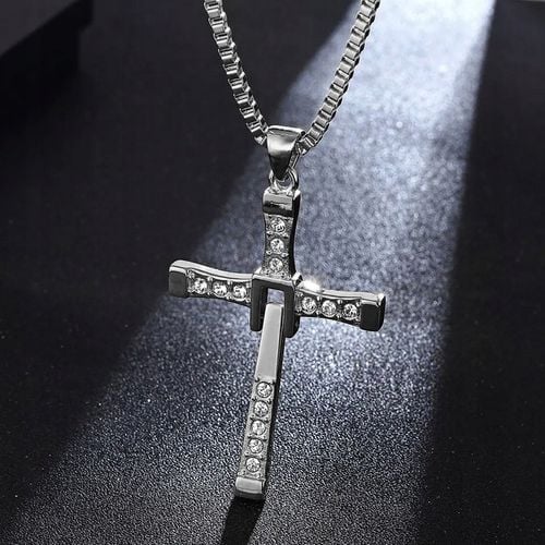 NASZYJNIK VIN DIESEL Z KRZYŻEM KRZYŻ SREBRNY DOMINIC TORETTO FAST N7 na Arena.pl