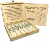 PREZENT URODZINY 18 30 40 50 DREWNIANE PUDEŁKO ZASTRZYK GOTÓWKI Z GRAWEREM
