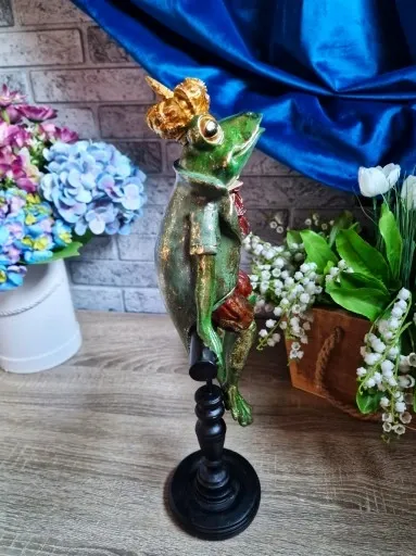 FIGURKA FIGURA ŻABA ŻABKA SIEDZĄCA W KORONIE model II zdjęcie 6
