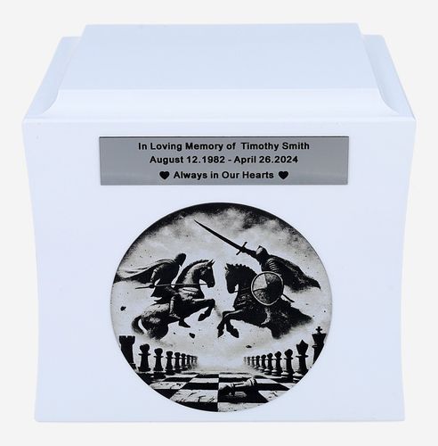 Urna pogrzebowa - Szachy, Tematyczna urna kremacyjna Biała / Plakietka na Arena.pl
