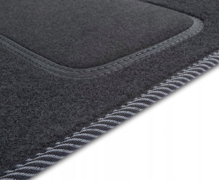 Dywaniki welurowe BMW 3 E90 / E91 2004-11 zdjęcie 2