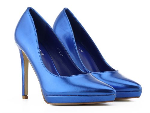 Niebieskie szpilki na platformie 37 na Arena.pl