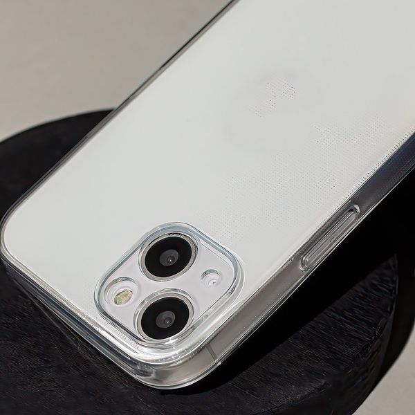 Nakładka Slim 2 mm do iPhone 16 Pro 6,3" transparentna zdjęcie 3