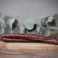 Kabanosy z królikiem i trawą jęczmienną 200g przysmak dla alergików