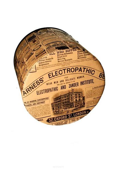 Pufa dekoracyjna The Times zdjęcie 2