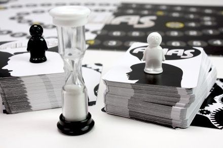 Tactic Gra Alias kobiety vs. mężczyźni na Arena.pl