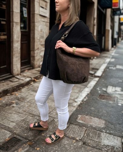 CZEKOLADOWA ZAMSZOWA TOREBKA WOREK BRĄZOWA TOREBKA ZAMSZ NATURALNY ZAMEK na Arena.pl