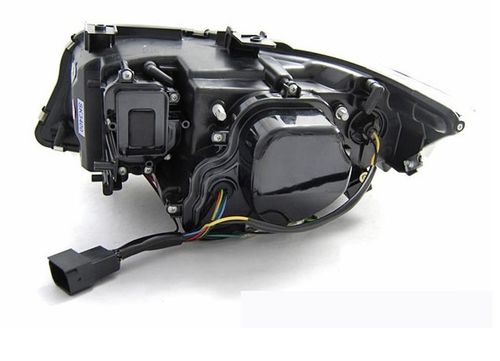 Lampy Reflektory BMW E90/E91 05-08 LED 3D na Arena.pl