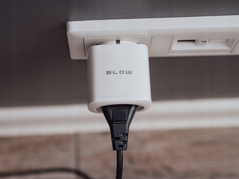 Programator Czasowy Smart Wifi Tuya Plug Watomierz zdjęcie 6