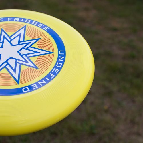 Dysk Do Frisbee Ultimate Latający Do Rzucania Df-04 Żółty na Arena.pl