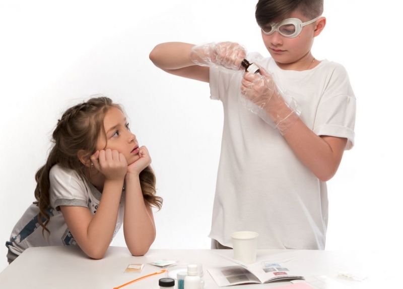 Chemiczne cuda Domowe minilaboratorium zdjęcie 2