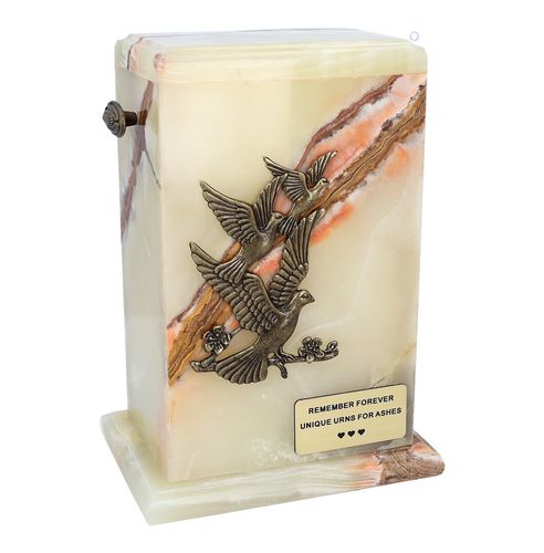 Kamienna urna pogrzebowa, personalizowana  / Plakietka na Arena.pl