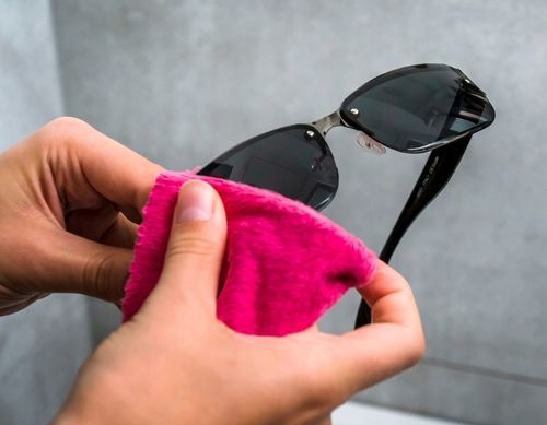 Japoński płyn do codziennego czyszczenia soczewek w okularach SOFT99 spray na Arena.pl