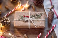 BOMBKA SZKLANA 14x7 CM KOŃ NA BIEGUNACH CHOINKĘ ŚWIĘTA PREZENTY ŚWIĄTECZNE