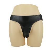 majtki na szelkach z zakrzywionym czarnym dildo