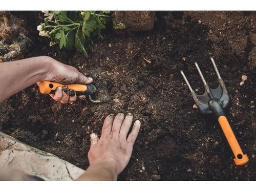FISKARS ŁOPATKA WĄSKA PREMIUM na Arena.pl