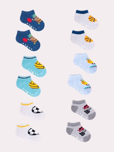 Skarpety stopki chłopięce bawełniane z ABS 6PAK 17-19 YOCLUB na Arena.pl
