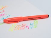 PISAK PĘDZELKOWY BRUSH SIGN PEN SES15C PENTEL FLUORESCENT RED