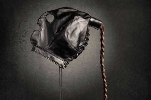 mask with brown ponytail   black na Arena.pl