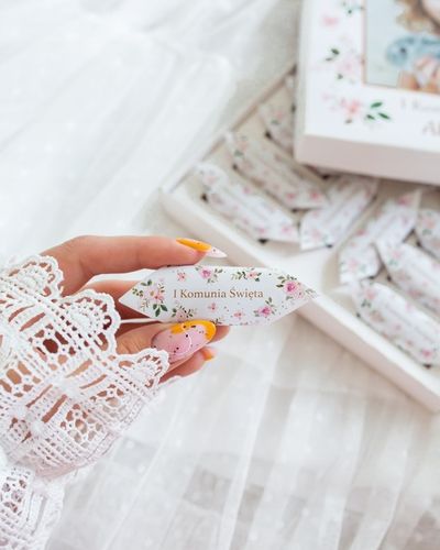 KRÓWKI NA ŚLUB CHRZEST KOMUNIĘ 1 KG Personalizowane krówki prezentowe na Arena.pl