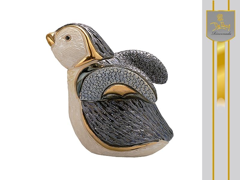 Mały pingwin spacerujący zdjęcie 1