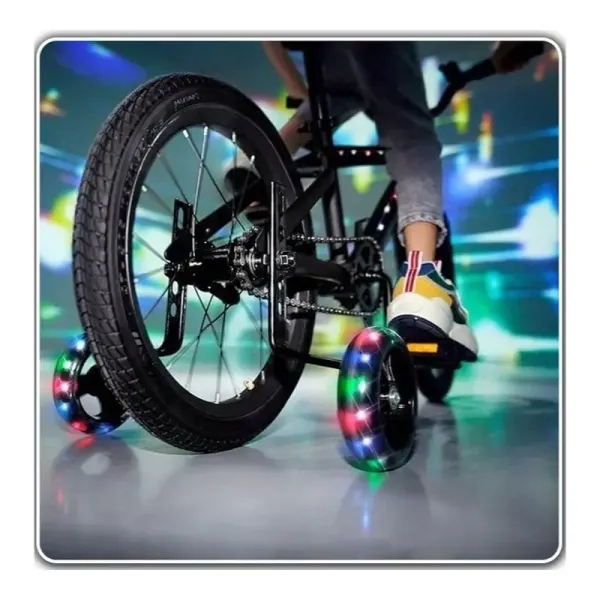 Kółka boczne do roweru LED czarne zdjęcie 4