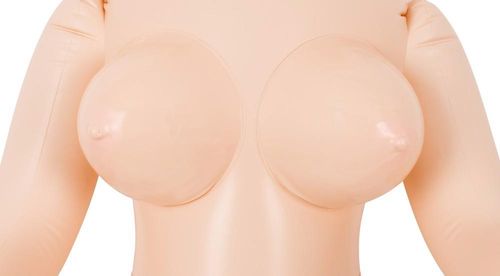 swallowing doll tessa q. na Arena.pl