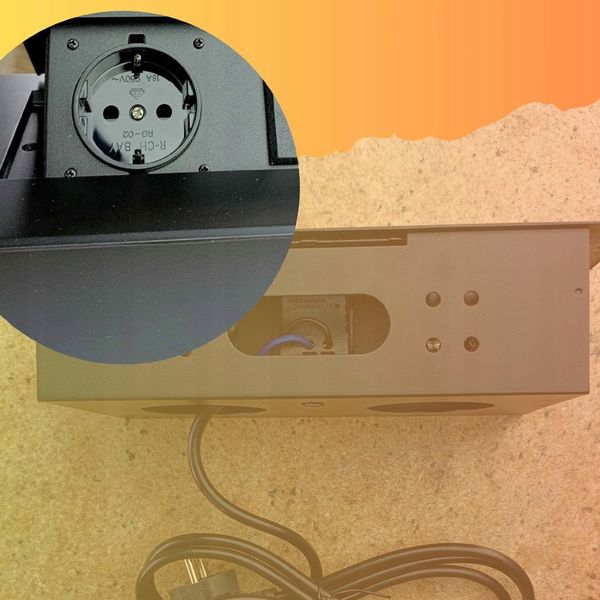 GNIAZDO CHOWANE W BLAT NABLATOWE + 2 USB CZARNE zdjęcie 15