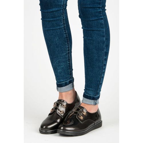 Lakierowane Półbuty r.41 na Arena.pl