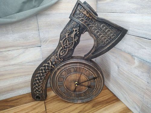 Topór siekierka zegar w drewnie 50cm na prezent na Arena.pl