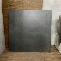 Ciemny grafitowy gres 80x80 - podbarwiony w masie