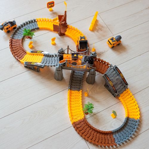 WOOPIE Tor Samochodowy XXL Kolejka Elektryczna Plac Budowy 174 el. na Arena.pl