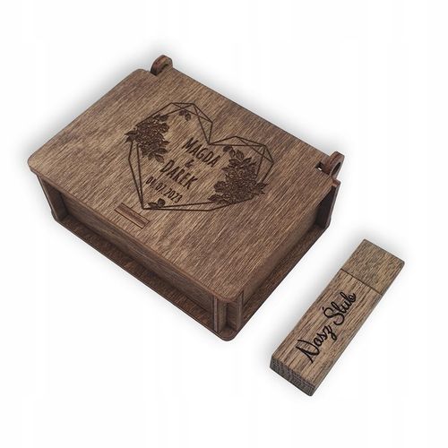 Pendrive 32gb3.0 + drewniane pudełko + GRAWER na Arena.pl