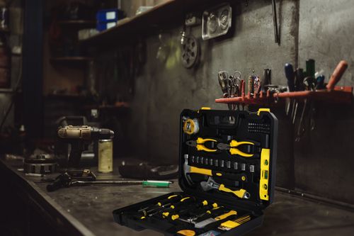 Zestaw narzędzi walizka narzędziowa 111 elementów klucze wkrętaki bity na Arena.pl