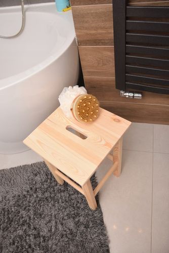 Taboret drewniany kuchenny, stołek, krzesło, hoker barowy 30 x 30 x 44 na Arena.pl
