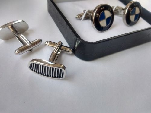 Ekskluzywne spinki do mankietów koszuli Audi na Arena.pl